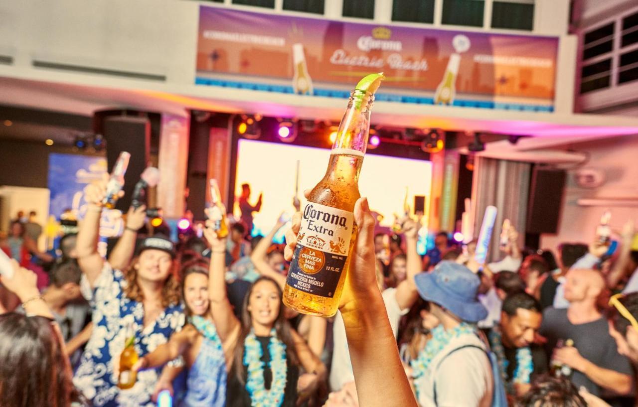 クリーブランダー ホテル マイアミビーチ エクステリア 写真